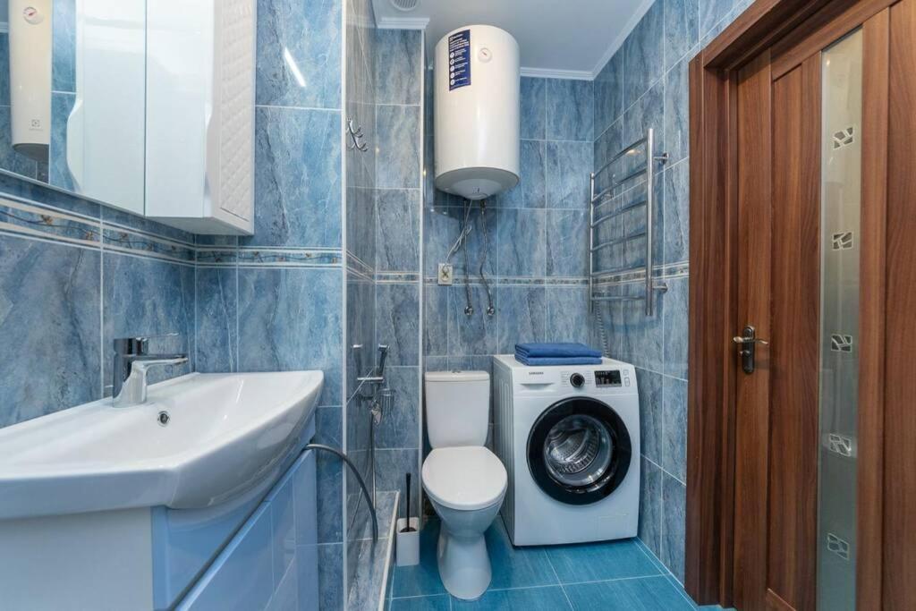 Современные Апартаменты Метро Харьковская Генератор В Доме Kiev Extérieur photo